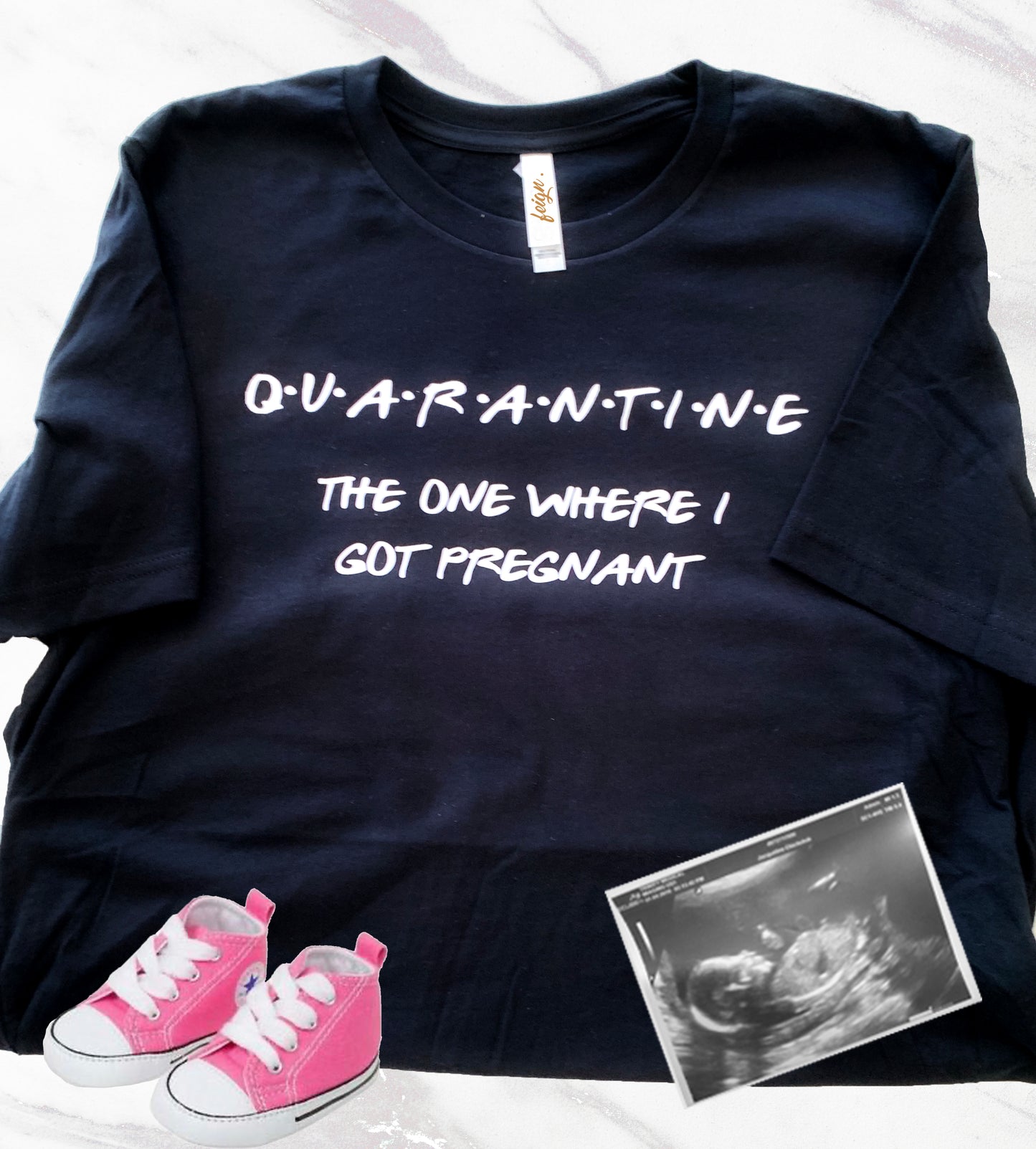 Quarantine T-Shirt Pregnancy FRIENDS
